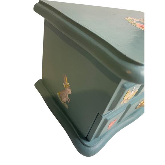 Tabletop Jewelry Box Spring Theme Decals 4.25"h x 7.5"l x 4.5"d - Picture 5 of 10